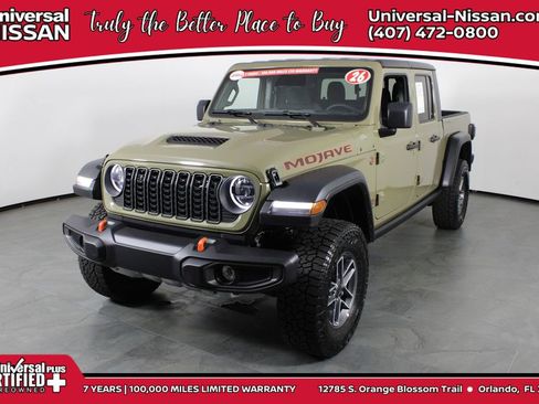 Used 2026 Jeep Gladiator Mojave AWD/4WD image 1