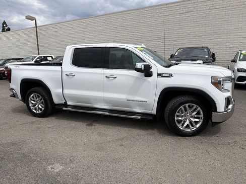 Used 2021 GMC Sierra 1500 SLT w/ SLT Premium Package AWD/4WD image 4