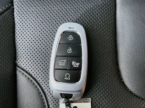 Used 2024 Hyundai Palisade SEL w/ Premium Package AWD/4WD image 13
