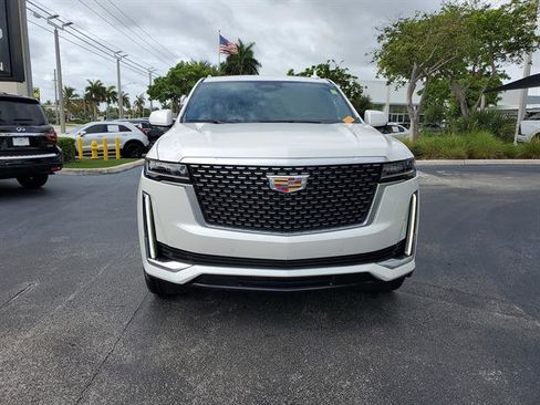 Certified 2023 Cadillac Escalade Premium Luxury AWD/4WD image 28