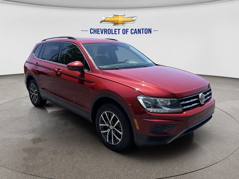 Used 2019 Volkswagen Tiguan SE FWD image 3