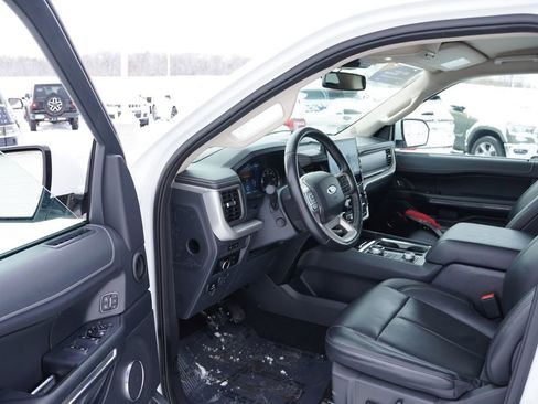 Certified 2024 Ford Expedition Max XLT image 16