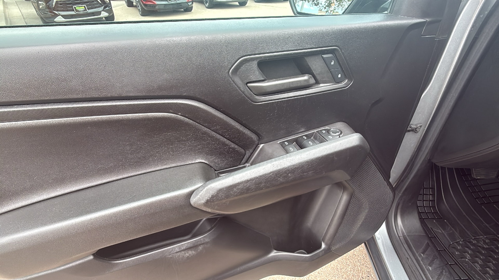 Used 2023 Chevrolet Colorado W/T RWD image 10