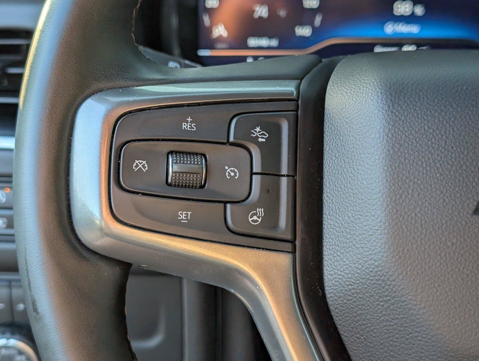 Used 2024 Chevrolet Tahoe Z71 w/ Luxury Package AWD/4WD image 28