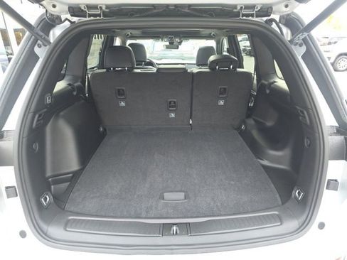 New 2025 Jeep Grand Cherokee Limited image 30