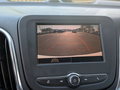 Certified 2024 Chevrolet Equinox LT w/ LPO, Floor Liner Package FWD image 28