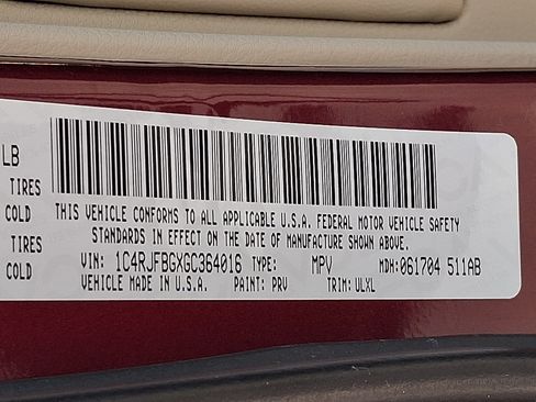 Used 2016 Jeep Grand Cherokee Limited AWD/4WD image 28