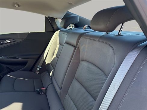 Used 2024 Chevrolet Malibu LT image 19