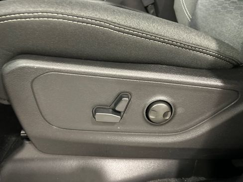 New 2026 RAM 1500 Big Horn AWD/4WD image 16