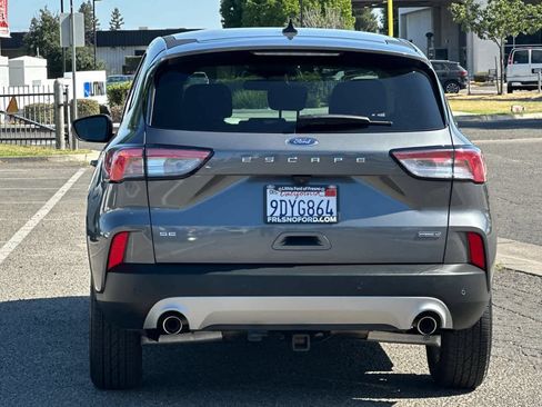 Used 2022 Ford Escape SE AWD/4WD image 8