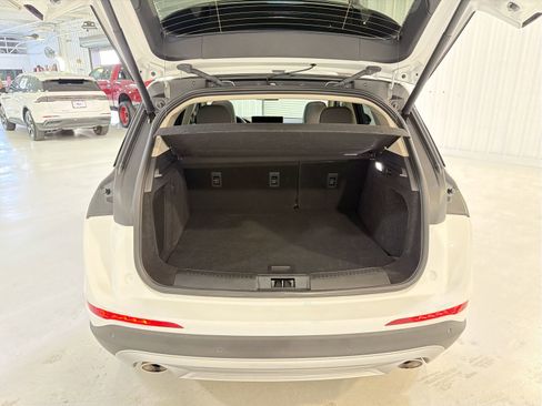 Used 2025 Lincoln Corsair FWD w/ Equipment Group 101A image 28