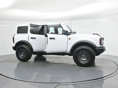 New 2025 Ford Bronco Badlands image 31