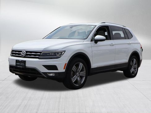 Used 2019 Volkswagen Tiguan SEL Premium AWD/4WD image 3