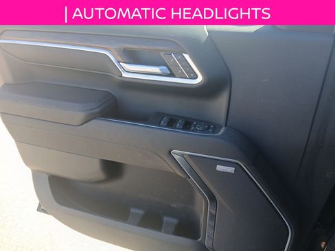 Used 2023 GMC Sierra 1500 SLT image 11