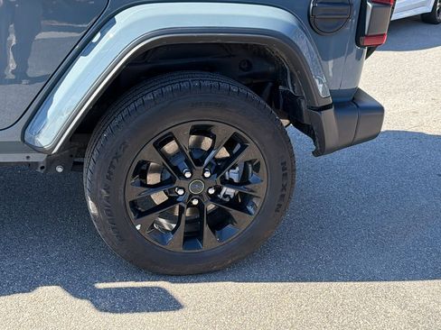 Used 2025 Jeep Wrangler Sahara w/ Safety Group image 12
