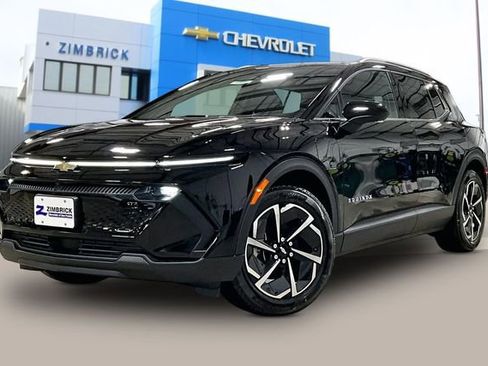 New 2026 Chevrolet Equinox EV LT FWD image 2