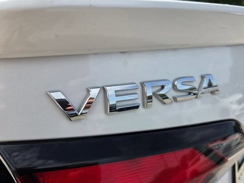 Used 2024 Nissan Versa SR FWD image 15
