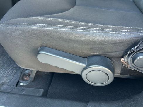 Certified 2017 Jeep Wrangler Unlimited Rubicon w/ Connectivity Group image 17