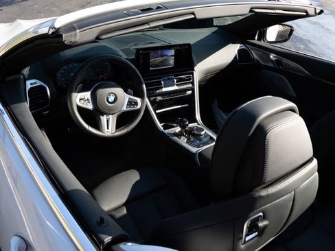 Used 2024 BMW M850i xDrive Convertible image 10