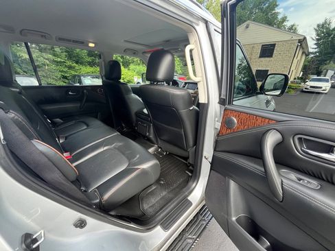 Used 2019 Nissan Armada SL w/ Premium Package image 8