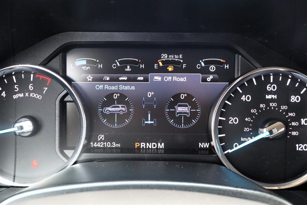 Used 2018 Ford Expedition Max Limited RWD image 30