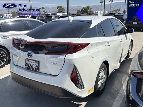 Used 2021 Toyota Prius Prime XLE w/ Carpet Mat Package (TMS) FWD image 12
