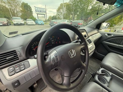 Used 2005 Honda Odyssey EX-L image 10