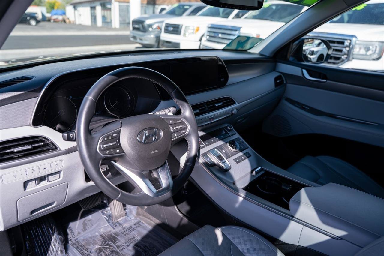 Used 2022 Hyundai Palisade SEL w/ Premium Package AWD/4WD image 11