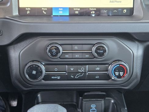 New 2025 Ford Bronco 4-Door AWD/4WD image 19