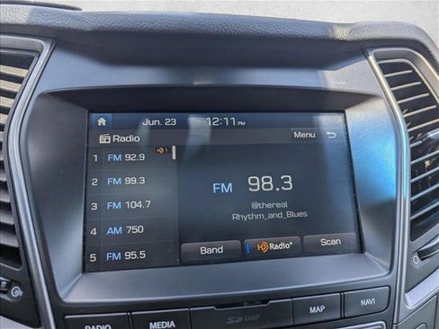 Used 2019 Hyundai Santa Fe XL FWD image 18
