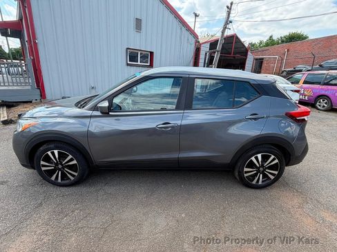 Used 2020 Nissan Kicks SV FWD image 8