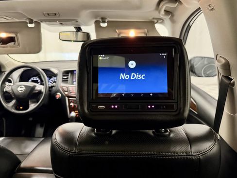 Used 2017 Nissan Pathfinder Platinum image 48