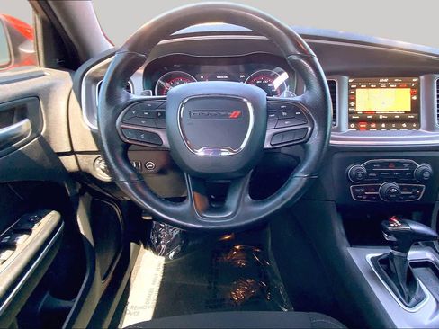 Used 2022 Dodge Charger Scat Pack w/ Harman/Kardon Audio Group RWD image 5