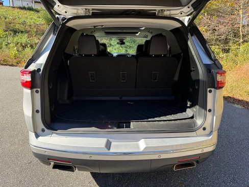 Used 2020 Chevrolet Traverse High Country image 20