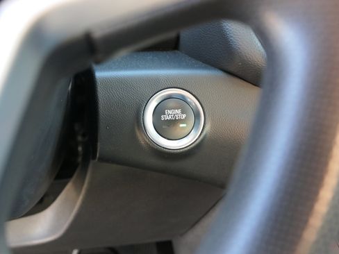 Used 2022 GMC Terrain SLE w/ Driver Convenience Package image 15