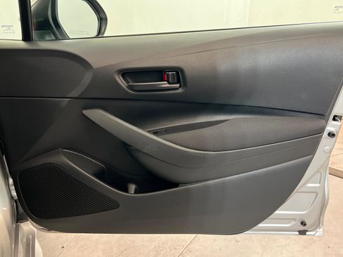 Used 2025 Toyota Corolla LE image 23