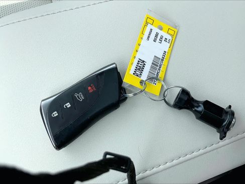 Used 2024 Lexus RX 350 AWD w/ Convenience Package image 15