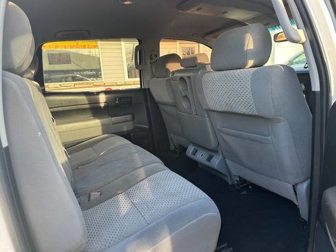 Used 2012 Toyota Tundra 4x4 CrewMax image 8