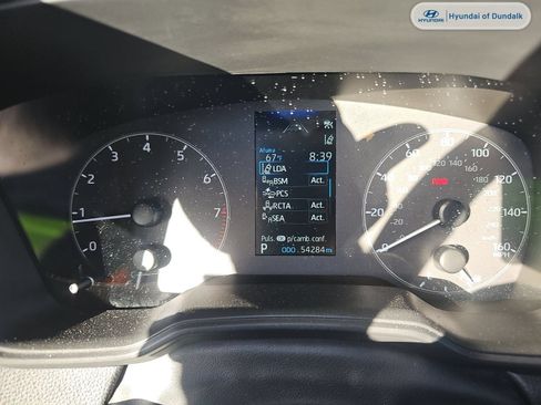 Used 2023 Toyota Corolla Cross LE AWD/4WD image 8