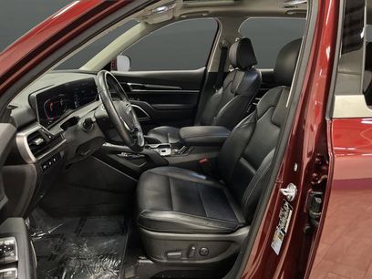 Used 2024 Kia Telluride S w/ S Sunroof Package