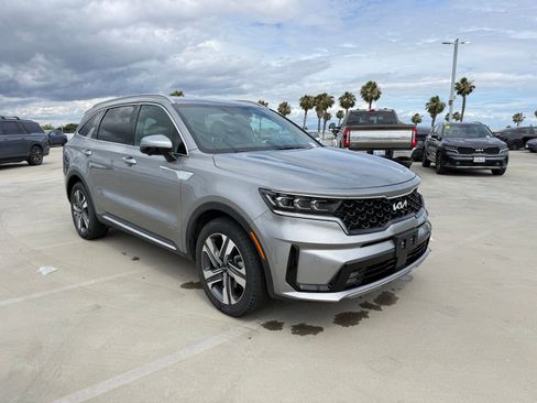 Used 2023 Kia Sorento SX Prestige AWD/4WD image 4