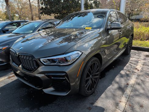 Certified 2023 BMW X6 xDrive40i w/ Executive Package image 3