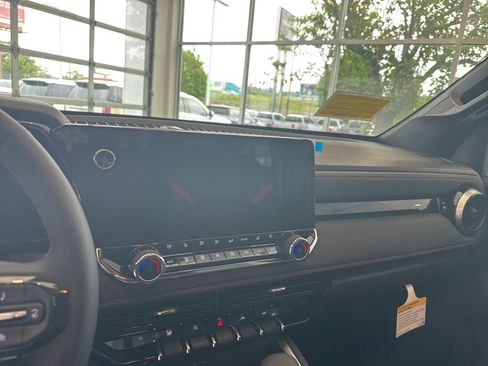 New 2025 Chevrolet Colorado Z71 w/ Z71 Convenience Package 2 image 24