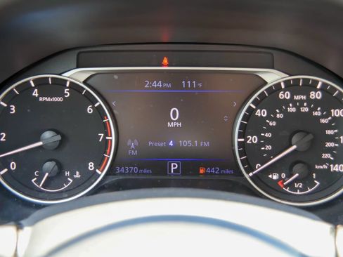 Used 2025 Nissan Altima 2.5 SV FWD image 11