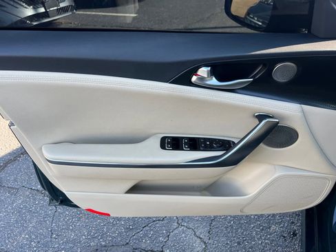 Certified 2023 Kia Stinger GT-Line w/ Sun & Sound Package image 9