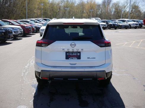 Certified 2024 Nissan Rogue SL image 4