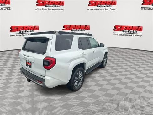 Used 2025 Toyota 4Runner Limited AWD/4WD image 9