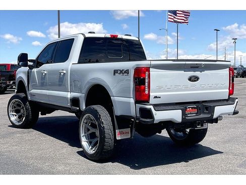 Used 2025 Ford F350 Lariat w/ Lariat Ultimate Package AWD/4WD image 13