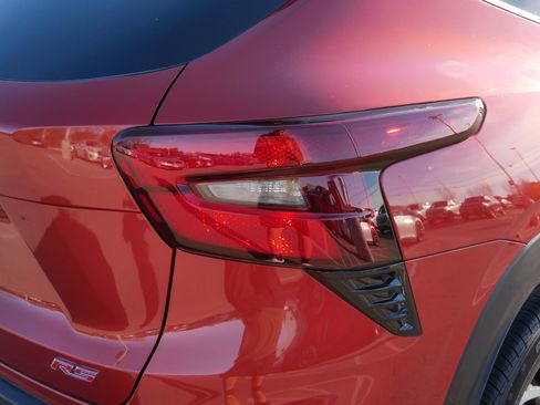 Used 2024 Chevrolet Trax RS w/ Driver Confidence Package image 17