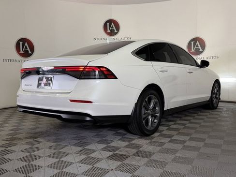 Used 2023 Honda Accord EX image 8